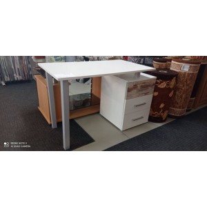3 fiókos modern íróasztal